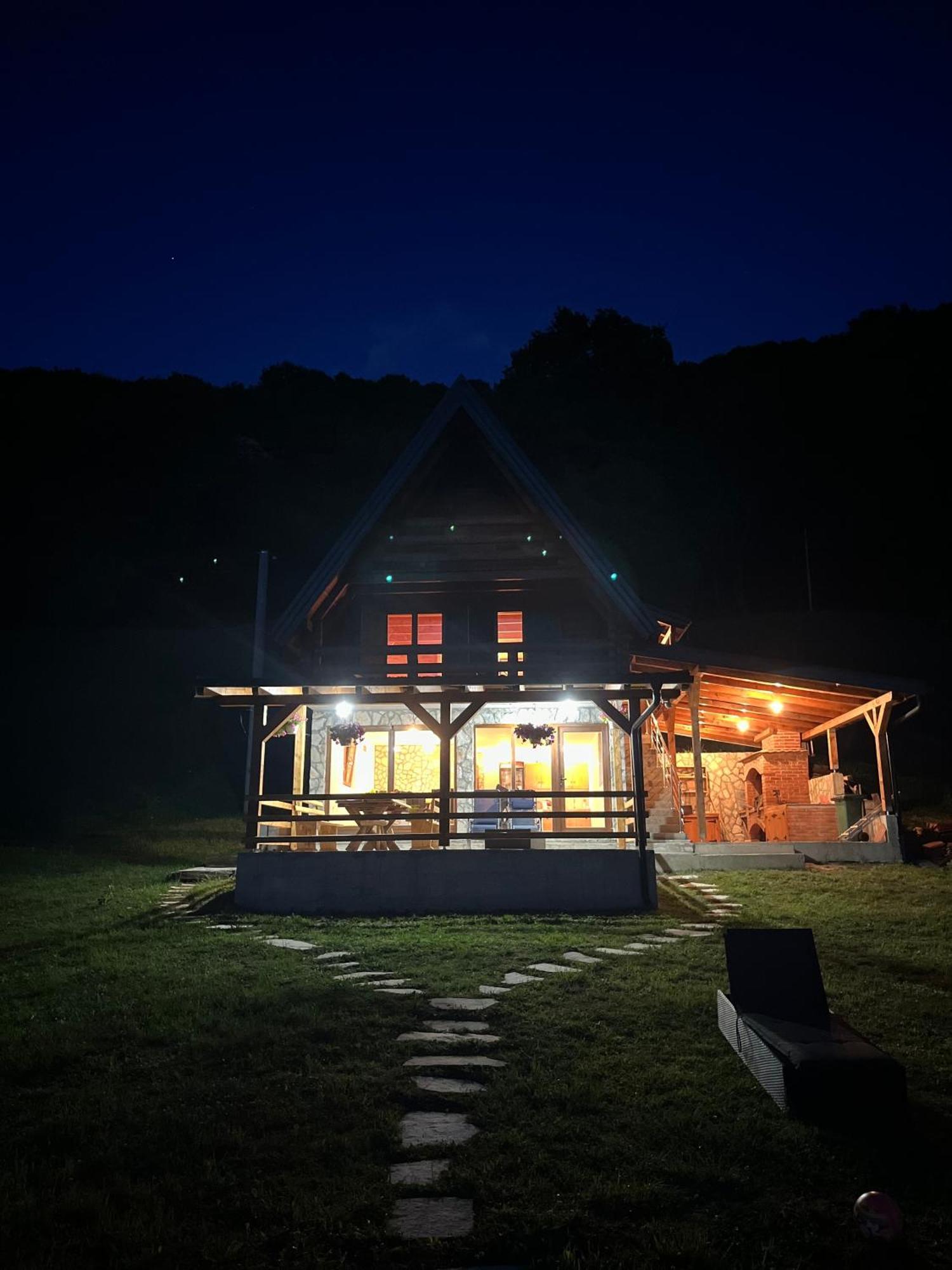 Vikendica Krupa Na Vrbasu Villa Banja Luka Kültér fotó